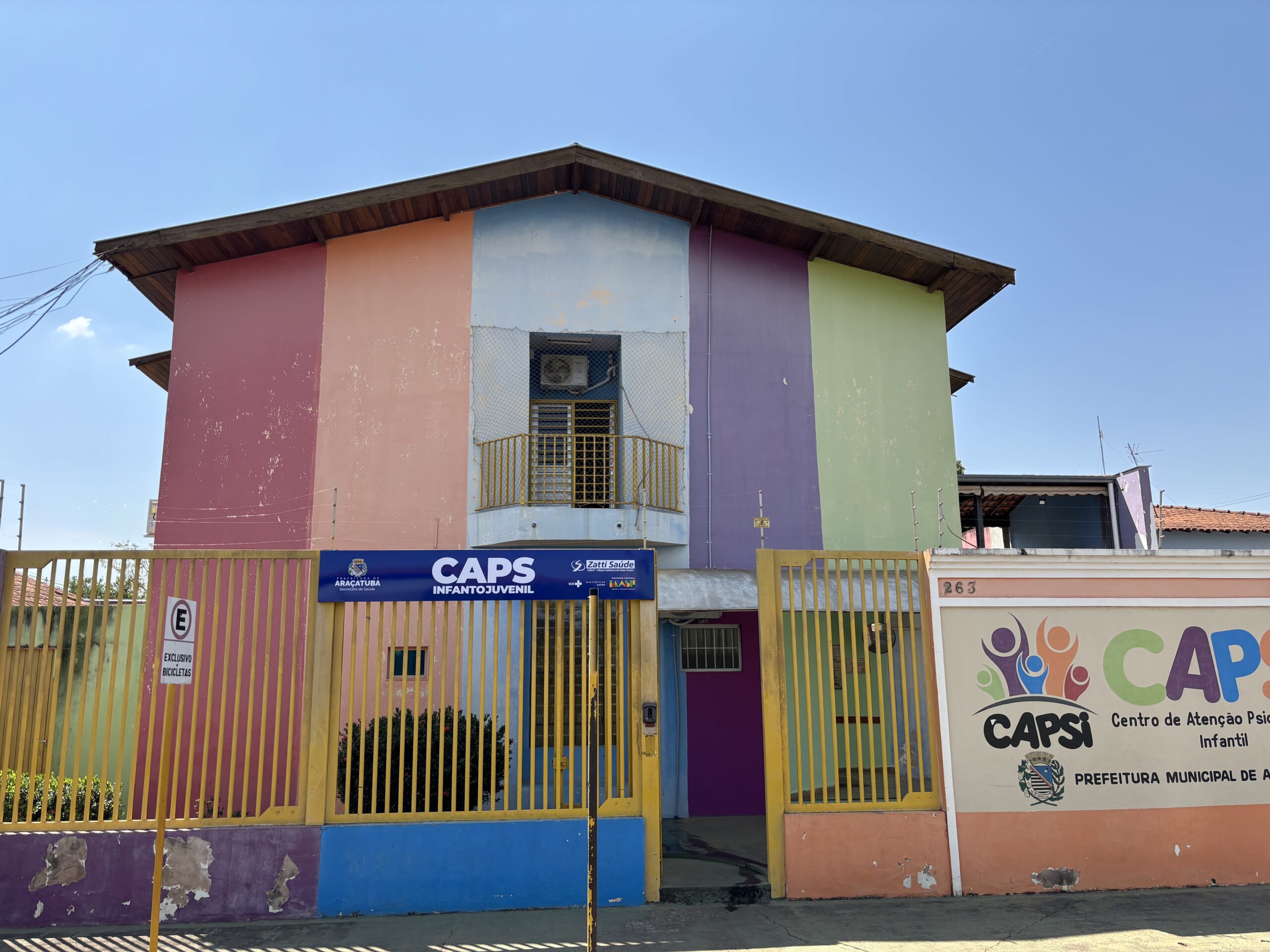 Caps - IJ