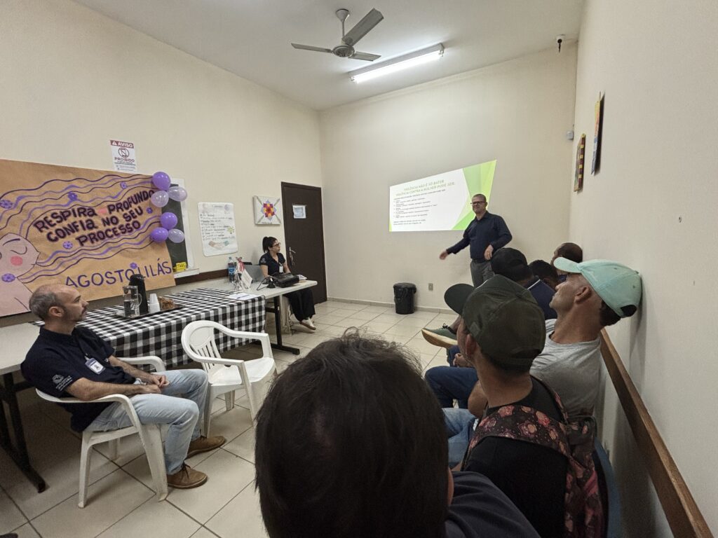 Palestra no Caps-AD